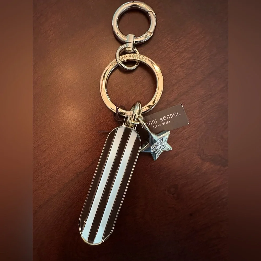 Incredibly HTF Henri Bendel Skateboard/Star Keychain Bag Charm NWT! Mint!